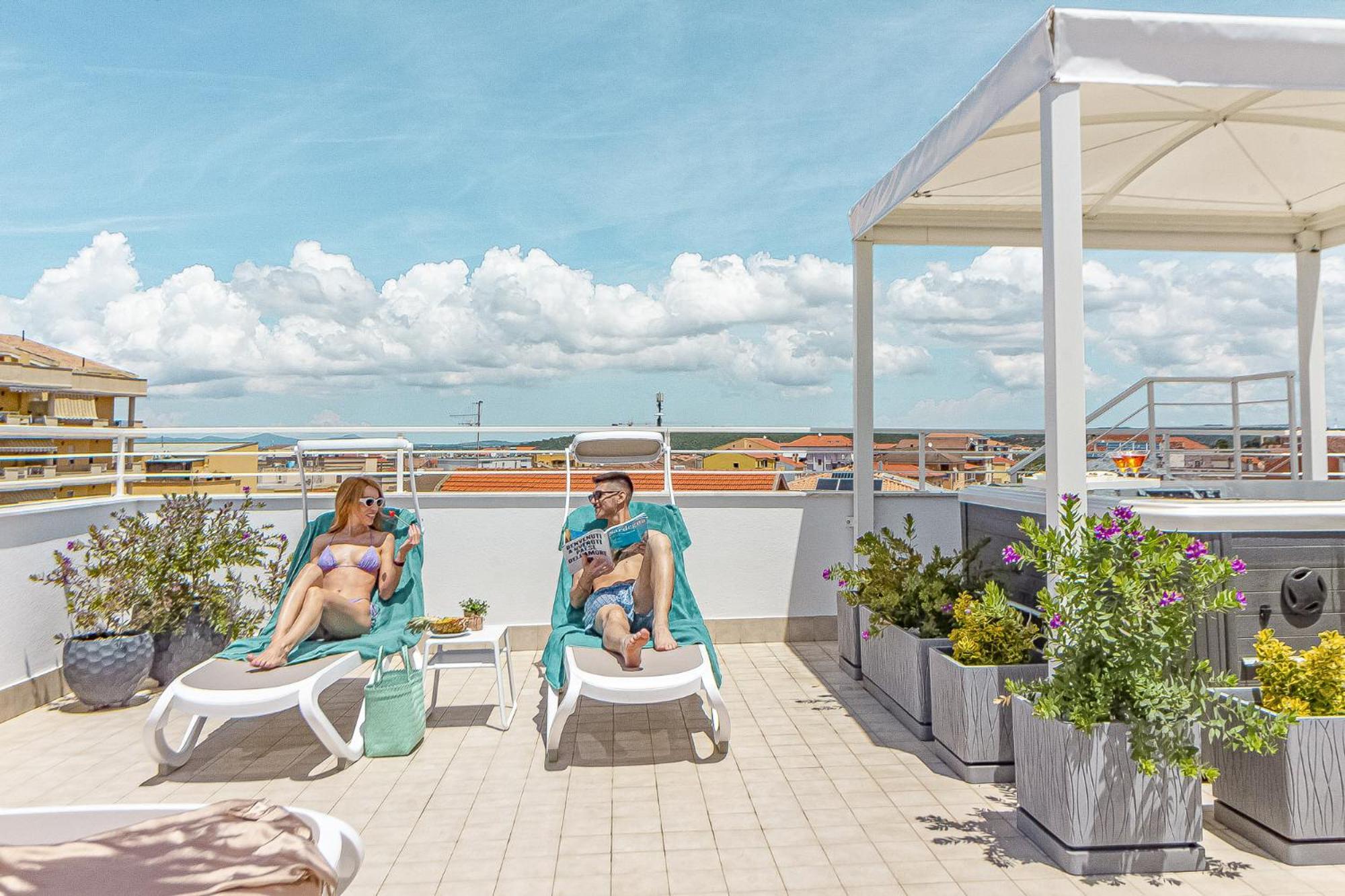 Skyfive Fire Apartment อาลเกโร ภายนอก รูปภาพ